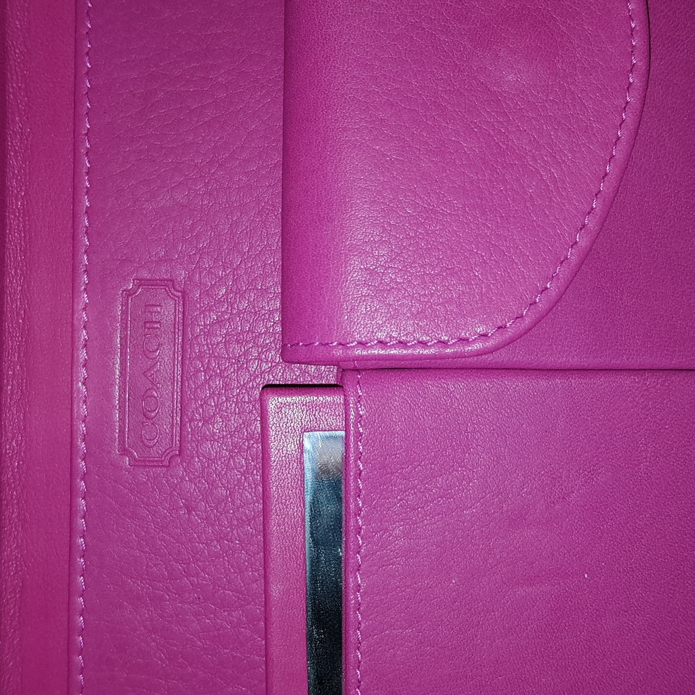 Coach Pink Suede Hard Travel Jewelry Case -- SOLD - Picture 4 of 8